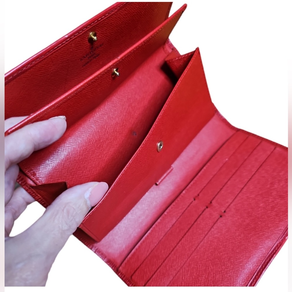 Louis Vuitton Red EPI Long Snap Sarah Wallet - Picture 9 of 13